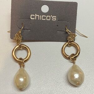 Chico's faux jumbo pearl teardrop gold tone chain dangle drop earrings NWT
